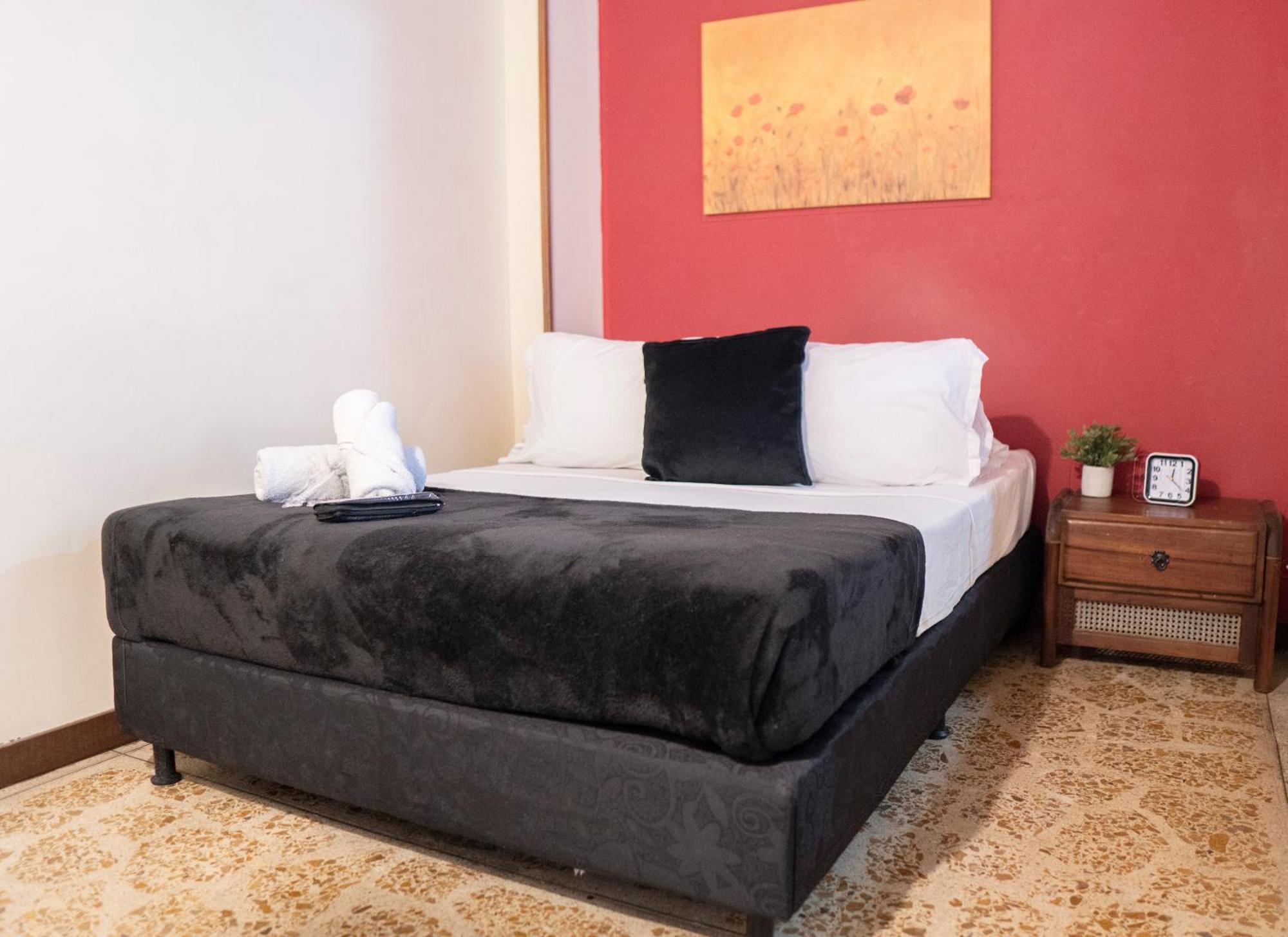 Buntes House-Casa Hotel Laureles-Estadio ميديلين المظهر الخارجي الصورة