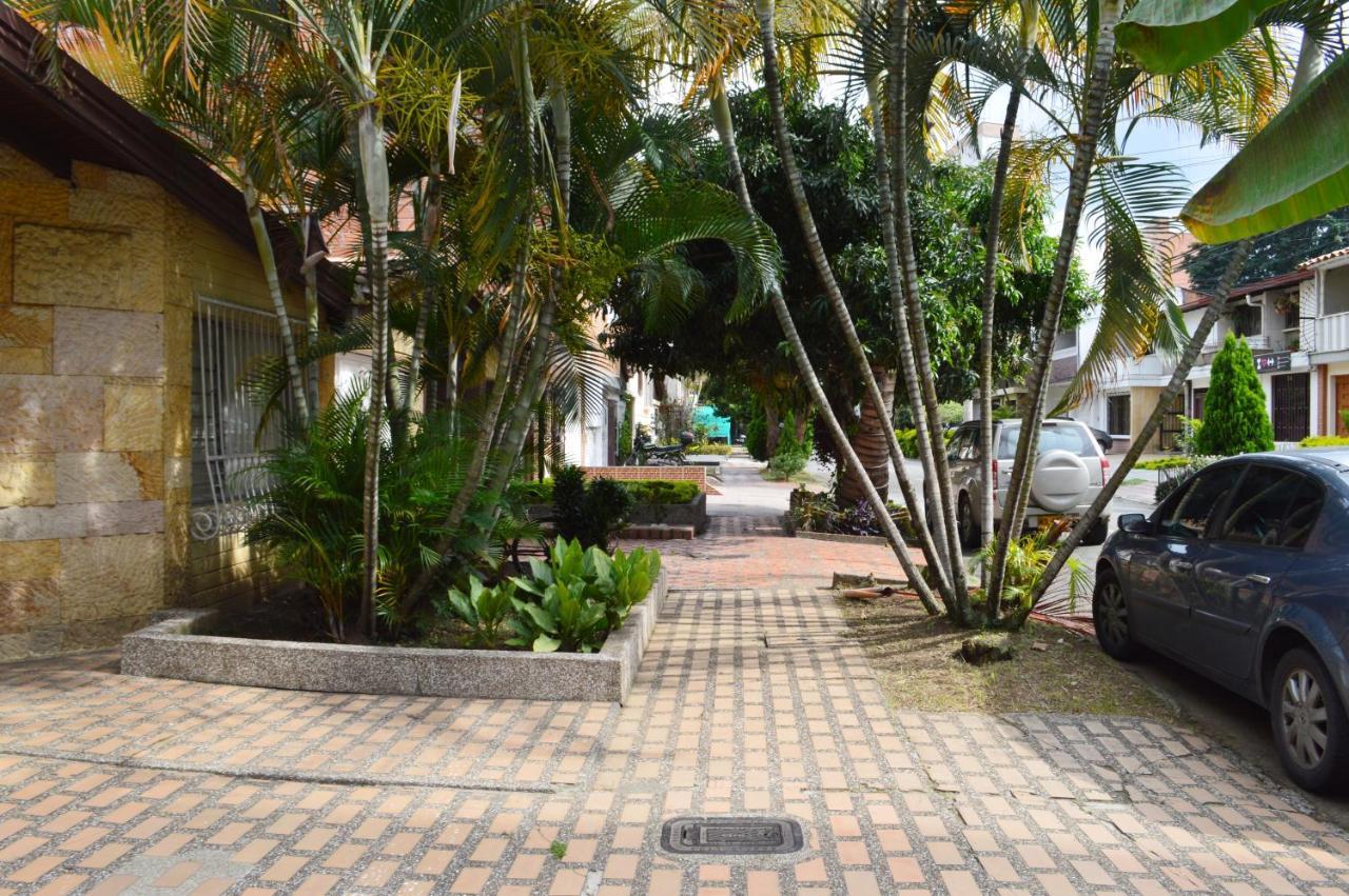 Buntes House-Casa Hotel Laureles-Estadio ميديلين المظهر الخارجي الصورة