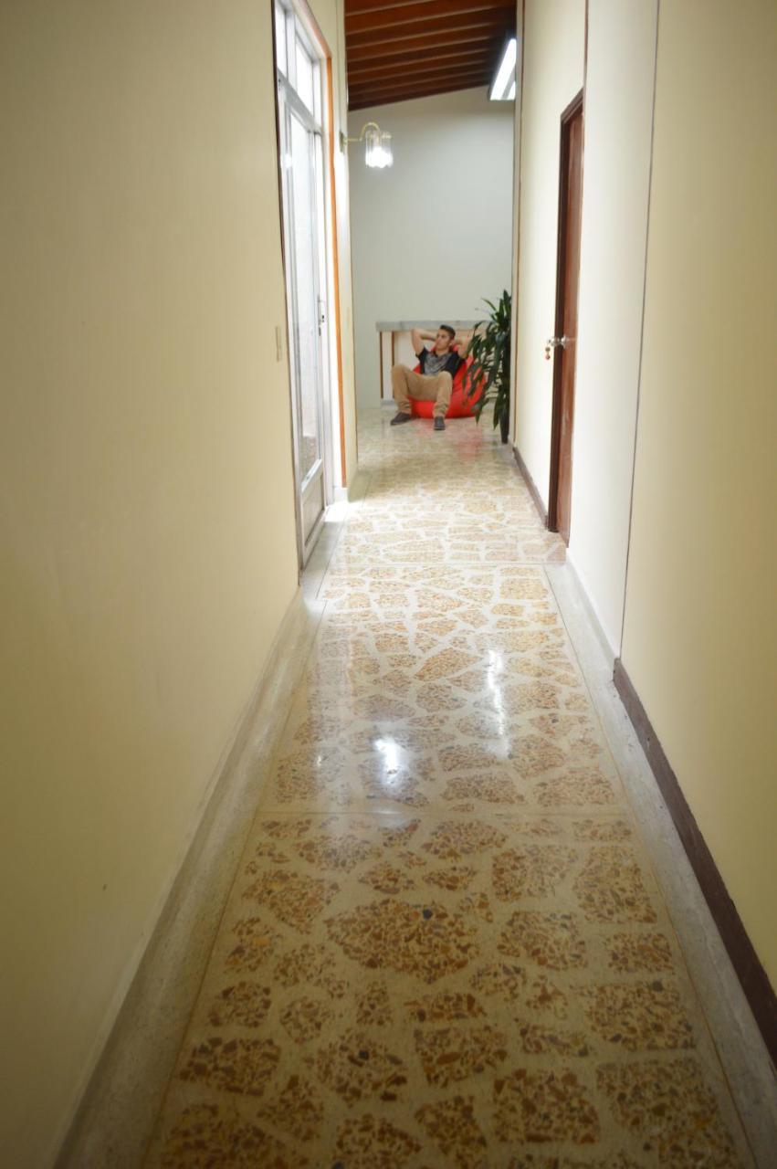 Buntes House-Casa Hotel Laureles-Estadio ميديلين المظهر الخارجي الصورة